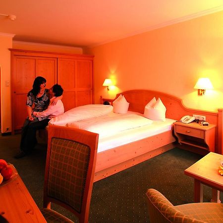 Hotel Goldenes Kreuz Tannheim Ngoại thất bức ảnh