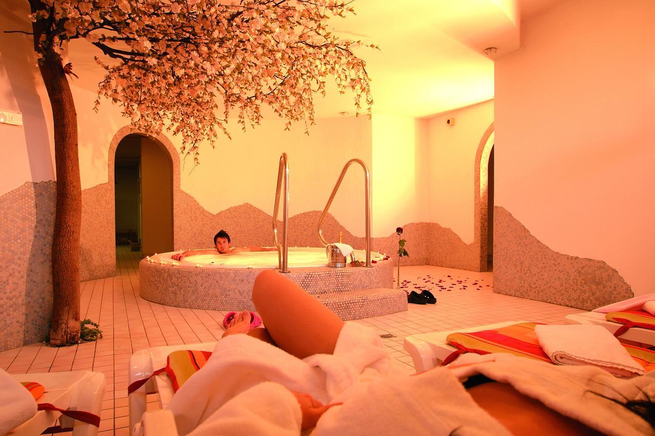 Hotel Goldenes Kreuz Tannheim Ngoại thất bức ảnh