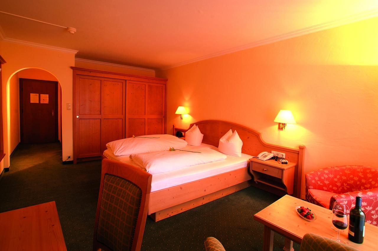 Hotel Goldenes Kreuz Tannheim Ngoại thất bức ảnh